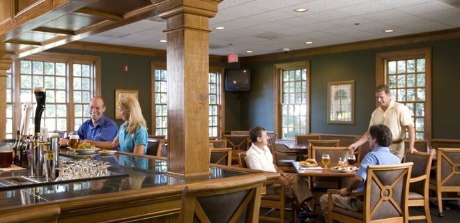 Pawleys Pub dining room