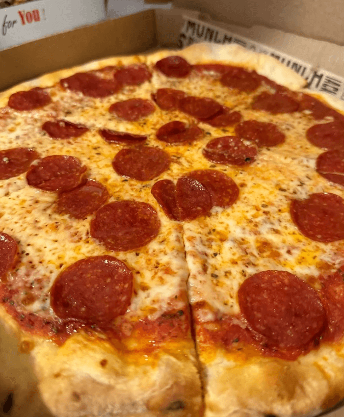 Rosiepepperoni pizza-onlypawleys
